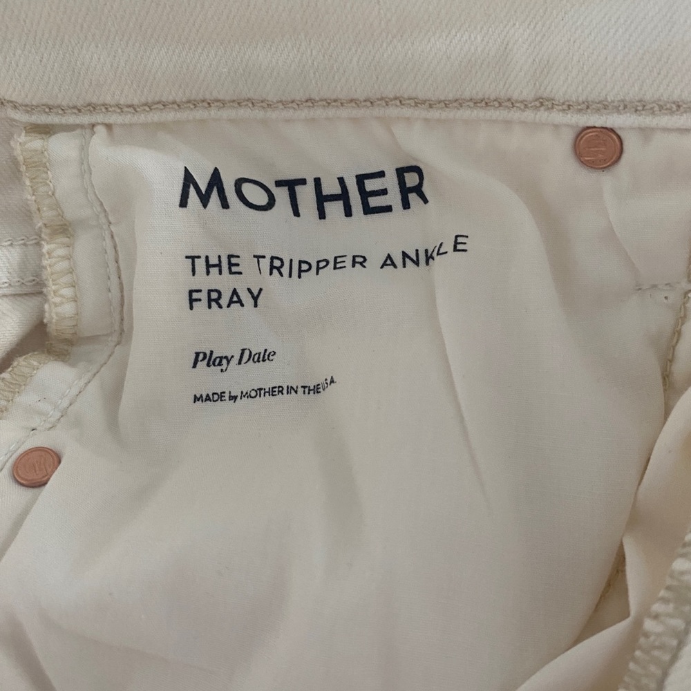 Mother jeans Brand new with tags size 28.